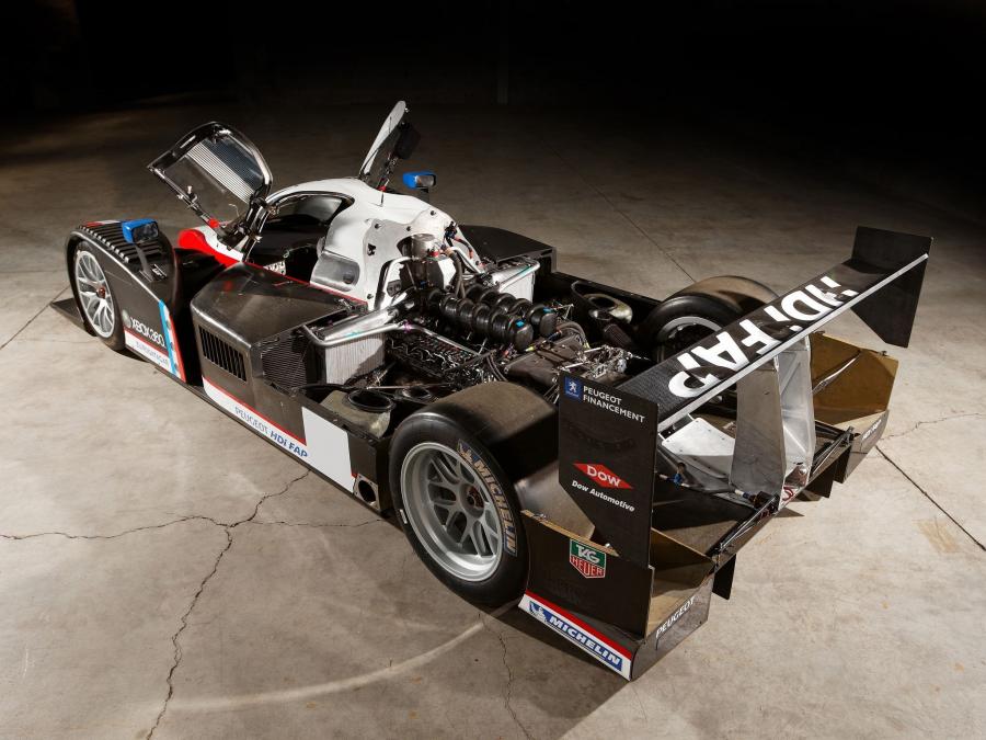  Peugeot 908 V12 HDi 2007 года  (фото 30 из 55)
